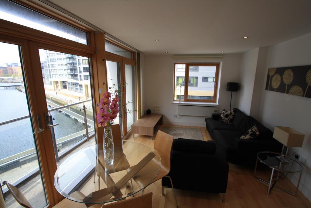 Clarence House, The Boulevard, Leeds... 2 bed flat to rent £1,250 pcm (£288 pw)