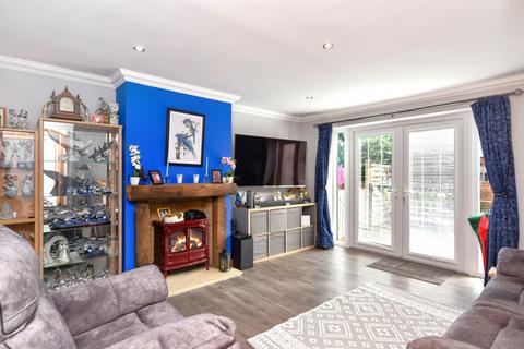 2 bedroom house for sale, Cunningham Close, Shoeburyness, Essex, SS3