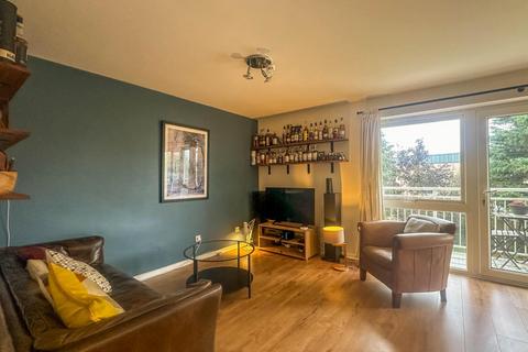46 Bishops Court, Trumpington, Cambridge, CB2 9NN