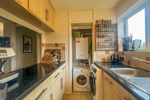46 Bishops Court, Trumpington, Cambridge, CB2 9NN