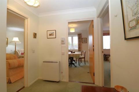 2 bedroom apartment for sale, Ashdene Gardens, Kenilworth