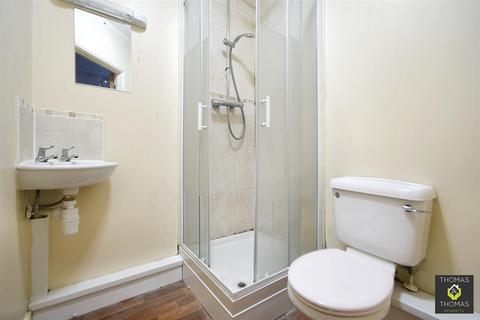 2 bedroom flat for sale, Bristol Road, Quedgeley