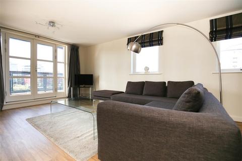 3 bedroom penthouse to rent, Mariners Wharf, Newcastle Upon Tyne NE1