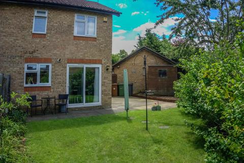 2 bedroom semi-detached house for sale, Mansfield Court, Peterborough PE1