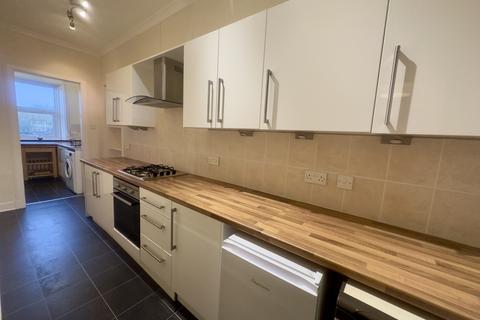 2 bedroom flat to rent, Portland Street, Troon KA10