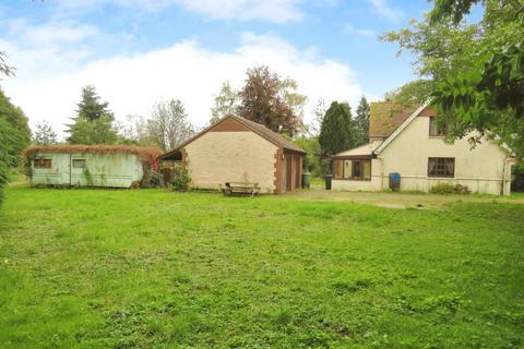 3 bedroom detached house for sale, Lynn Road, Brandon IP27