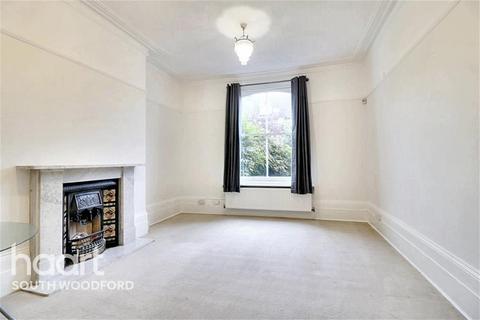 5 bedroom semi-detached house to rent, Cleveland Road, South Woodford, E18