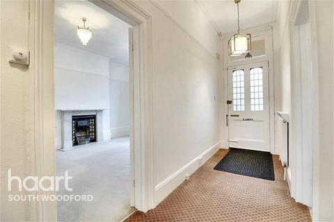 5 bedroom semi-detached house to rent, Cleveland Road, South Woodford, E18