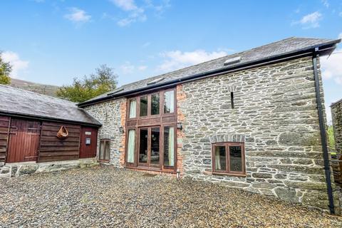 3 bedroom detached house to rent, Neuadd-Ddu, Llangurig, Llanidloes, Powys, SY18