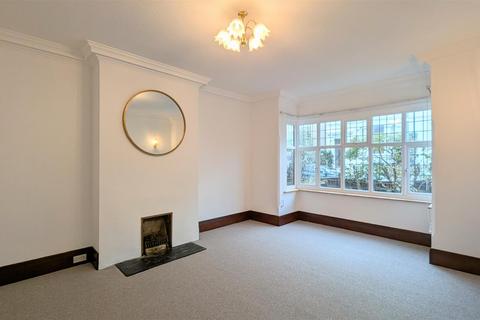 6 bedroom house to rent, Lennox Road South, Southsea