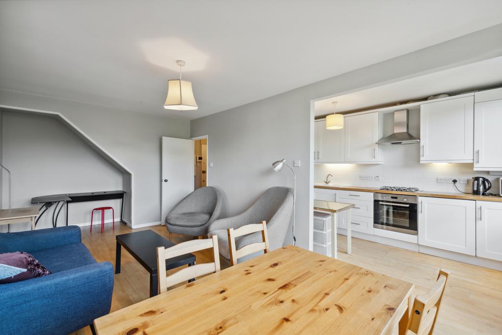 Apartment in London - View 5