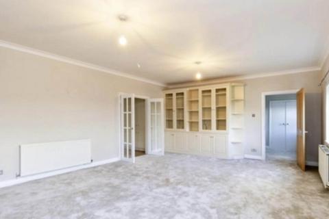 2 bedroom apartment to rent, Missenden Road, Amersham