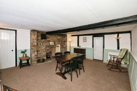 3 bedroom cottage for sale, Low Cross, Peterborough PE7