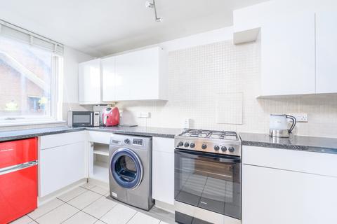 1 bedroom flat to rent, Odhams Walk, London