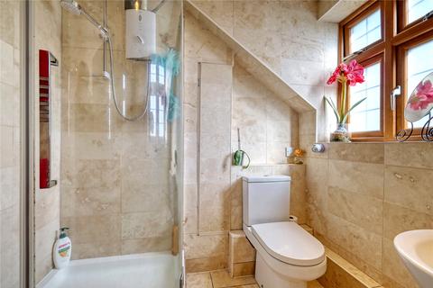 97 Randall Drive, Hornchurch, RM12 6TA