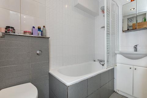 13 Elmscott Road, Bromley, BR1 4RJ