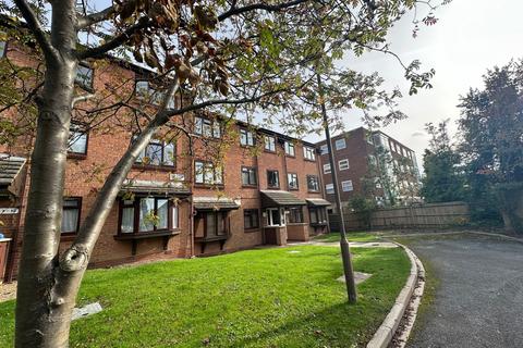 2 bedroom flat to rent, Fir Tree Close, London