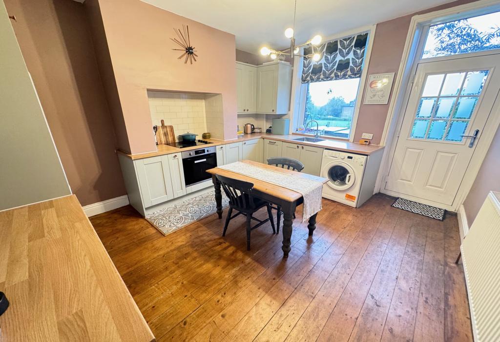 Clifton Place, Shipley, West Yorkshire 2 bed terraced house for sale £160,000