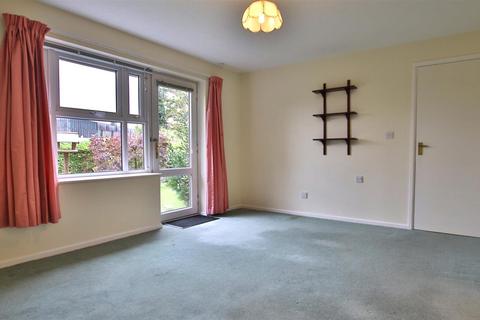 2 bedroom sheltered housing for sale, Shephard Mead, Tewkesbury