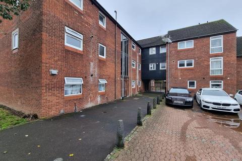 1 bedroom house for sale, Cavalier Close, Romford