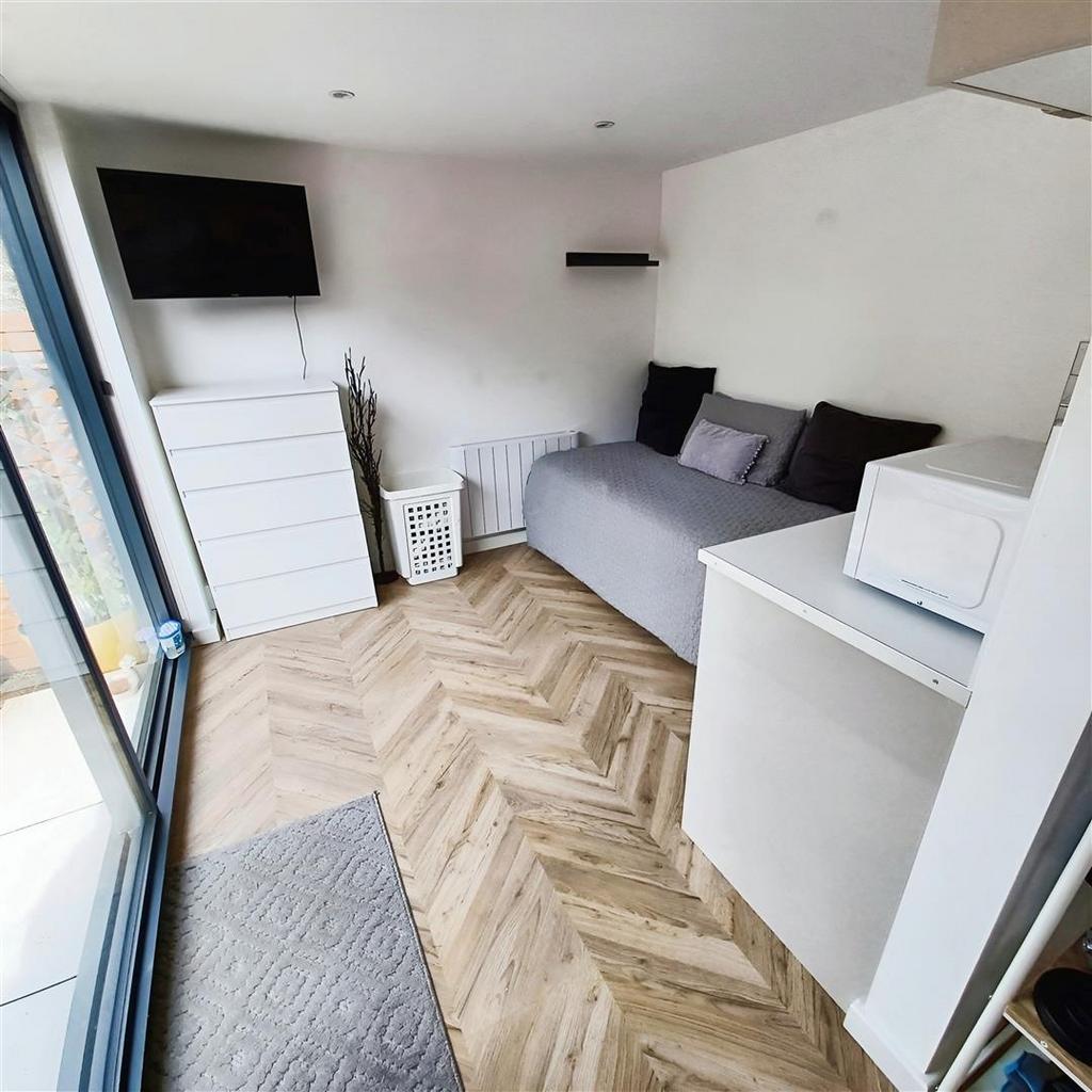 Summerhouse Main Room