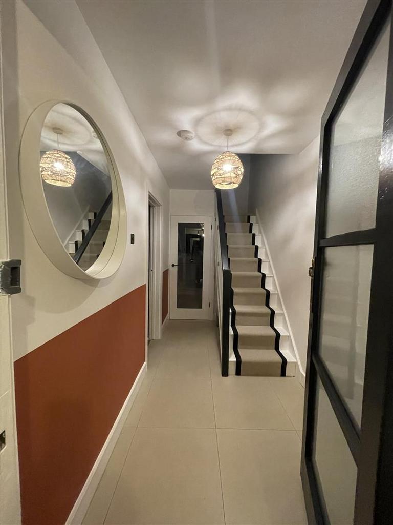 Hallway.jpg