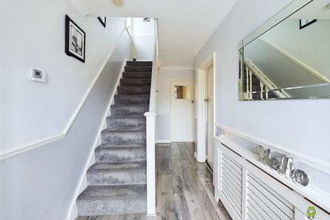 4 bedroom semi-detached house for sale, Heversham Road, Bexleyheath, Kent, DA7