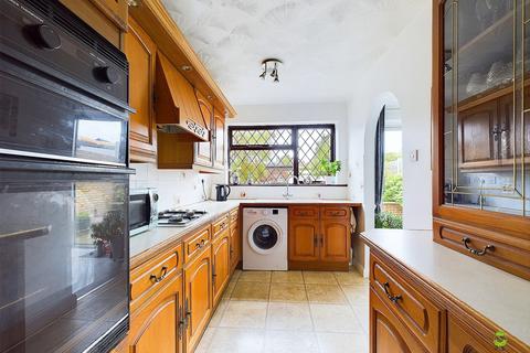 4 bedroom semi-detached house for sale, Heversham Road, Bexleyheath, Kent, DA7