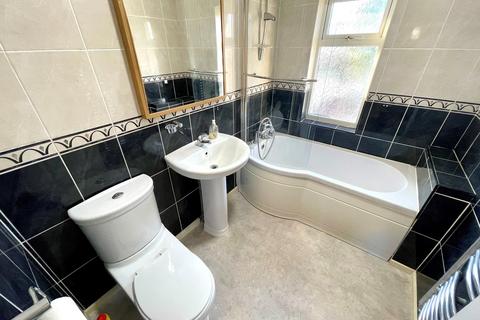 21 Belton Avenue, Wednesfield, Wolverhampton, WV11 1AJ