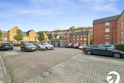 10, Wraysbury House Whitehead Drive, Strood, Rochester, ME2 2FY