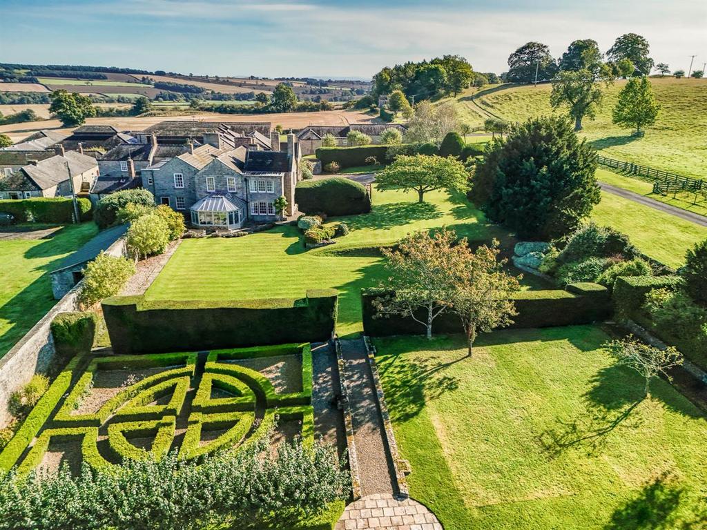 Olliver House Aerial Garden.jpg