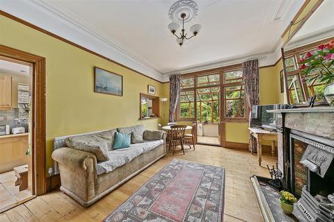 4 bedroom house for sale, Victoria Road, Teddington