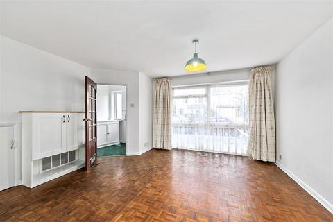 3 bedroom semi-detached house for sale, Connaught Road, Teddington