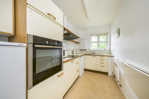 2 bedroom apartment for sale, Walpole Road, Teddington