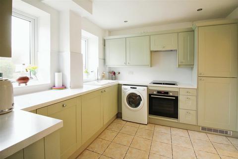 3 bedroom semi-detached house for sale, Hansby Avenue, Leeds LS14