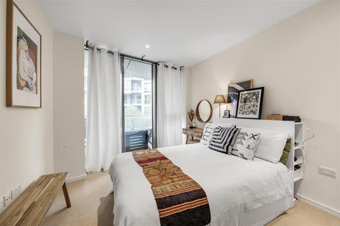 2 bedroom flat for sale, Enterprise Way, Wandsworth