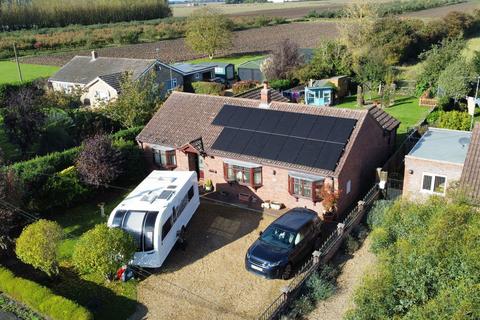 68 Smeeth Road, Marshland St James, Wisbech, PE14 8JF