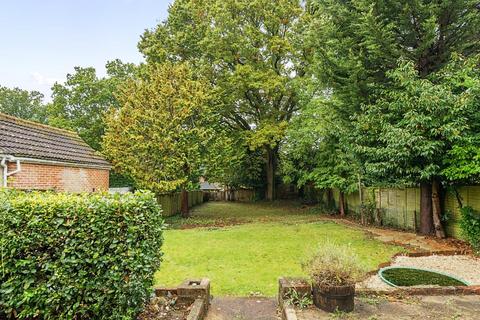 4 bedroom detached house for sale, Bournemouth Road, Chandler's Ford