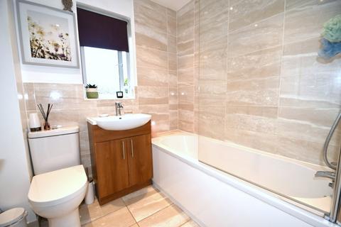 47 Thorn Drive, George Green, Slough, SL3 6SA