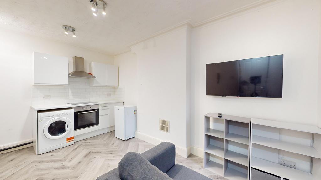 Flat 4 382 Wilmslow