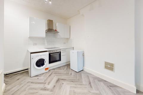 1 bedroom flat to rent, Wilmslow Road, Manchester M20