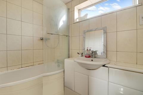 10 Holroyd Road, Claygate, Esher, KT10 0LG