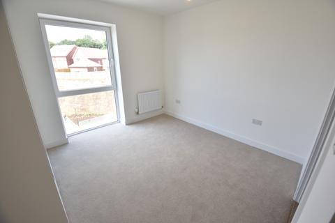 2 bedroom apartment for sale, Brooklands Court, Stirling Drive, Luton, Bedfordshire, LU2 0GE