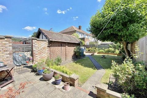 3 bedroom semi-detached house for sale, Hanworth Road, Hounslow TW4