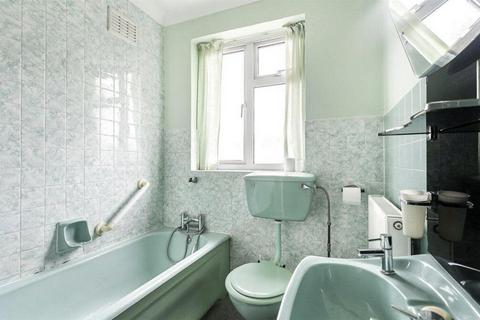 710 Hanworth Road, Whitton, Hounslow, TW4 5NT