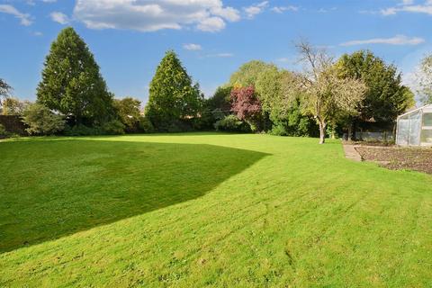 Mons Bungalow High Street, Henstridge, Templecombe, BA8 0RB
