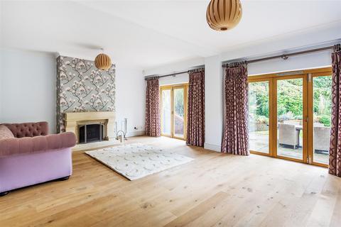 6 bedroom detached house to rent, High Barn Road, Ranmore Common, Dorking, Surrey, RH5