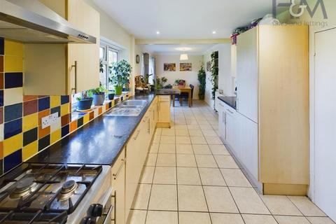 4 bedroom terraced house for sale, Abbots Grove, Stevenage, Hertfordshire, SG1 1NS