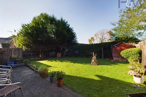 4 bedroom terraced house for sale, Abbots Grove, Stevenage, Hertfordshire, SG1 1NS