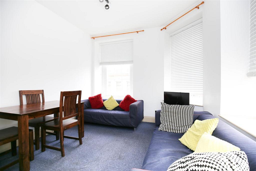 Clayton Street, Newcastle Upon Tyne NE1 4 bed apartment to rent £